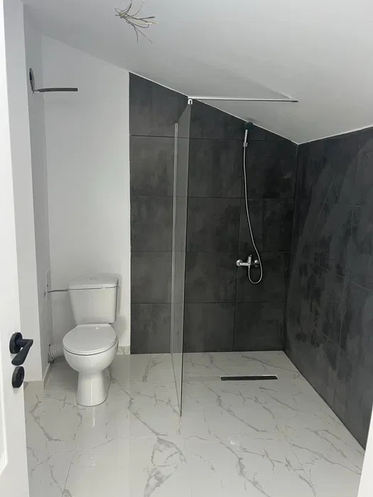 Apartament 2 camere finisat 67 mp utili , balcon , parcare inclusa zona Teilor