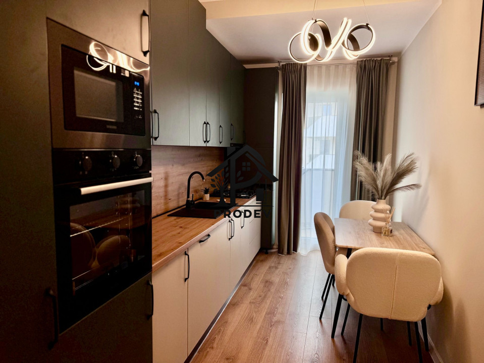 Apartament lux, 3 camere, ansamblu nou, zona Eroilor, Floresti! Comision 0!