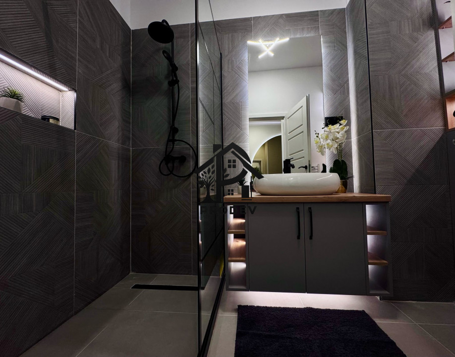 Apartament lux, 3 camere, ansamblu nou, zona Eroilor, Floresti! Comision 0!