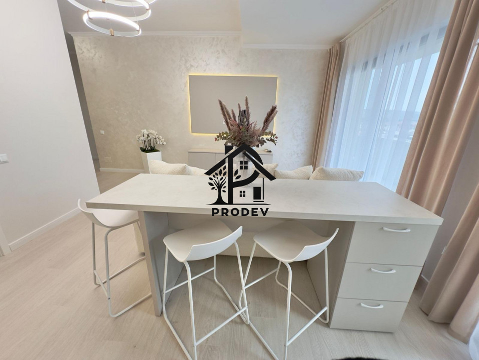 Apartament 3 cam, ultrafinisat, 56 mp, terasa 12 mp, garaj, zona Eroilor