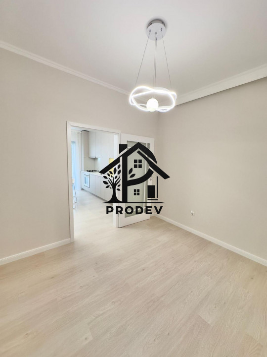 Apartament 3 cam, ultrafinisat, 56 mp, terasa 12 mp, garaj, zona Eroilor