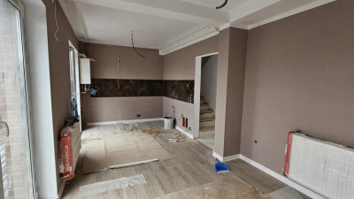 COMISION 0%! Casa insiruita, 3 camere, 2 bai, parcare. Zona Il Milanese 