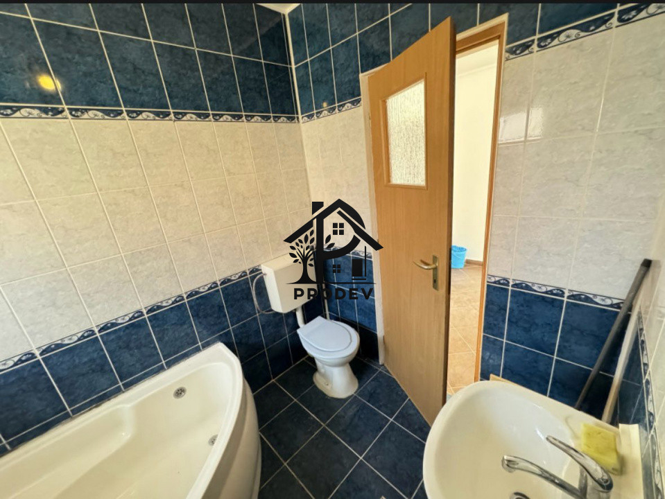 Apartament cu scara interioara 3 camere 80 mp si parcare inclusa