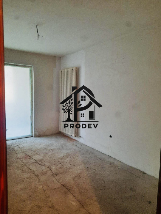 Apartament sau spatiu comercial 56 mp si terasa cu parcare inclusa in zona Porii