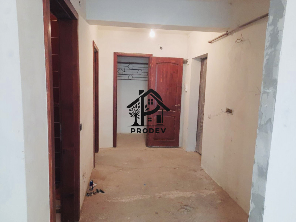 Apartament sau spatiu comercial 56 mp si terasa cu parcare inclusa in zona Porii