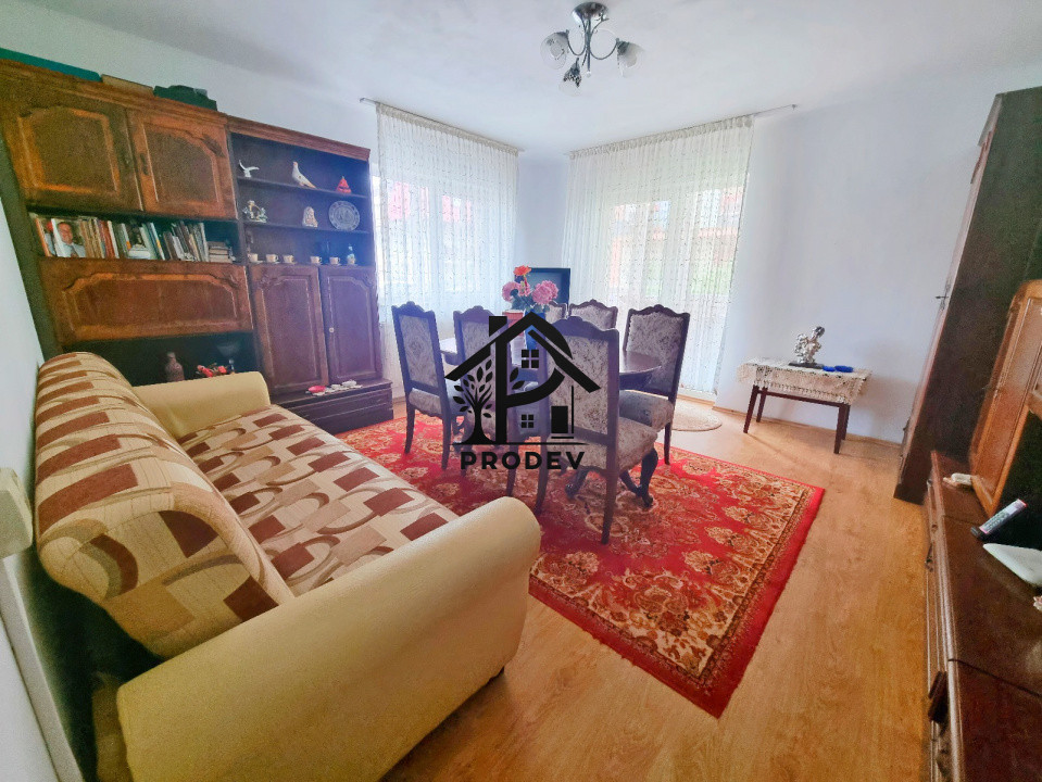 Apartemant 2 camere decomandat 56 mp, parter inalt pe strada Muzeul Apei