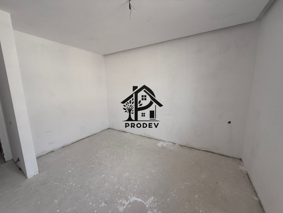 Apartament 3 camere semifinisat, 67mp, parcare, etaj 1!
