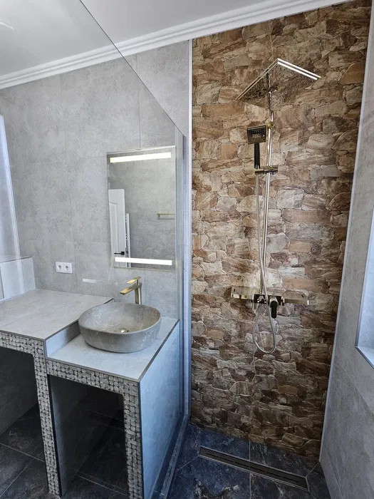 Apartament 2 camere 50 mp plus terasa la etaj intermediar in zona Fagului