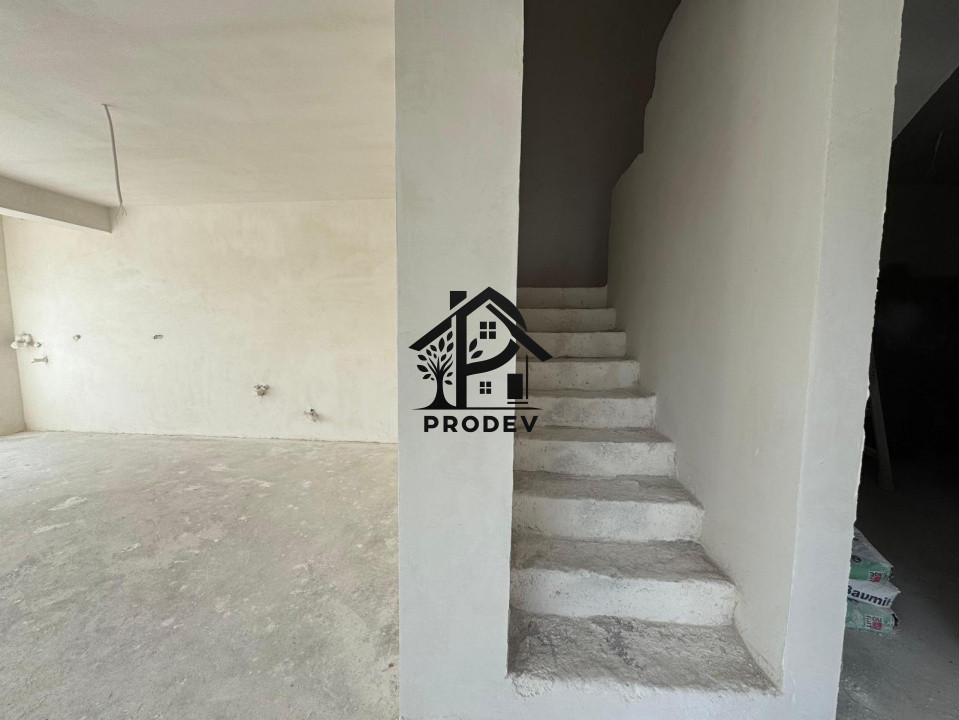 Oportunitate!Duplex semifinisat, 120mp, priveliste spre lac, Chinteni!