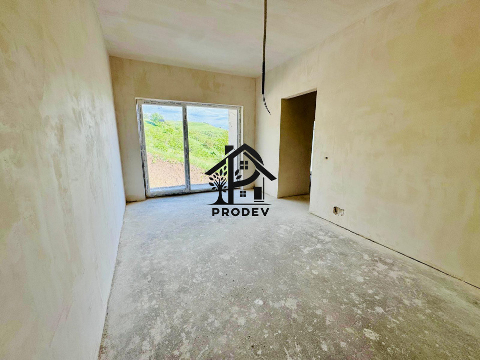 Oportunitate!Duplex semifinisat, 120mp, priveliste spre lac, Chinteni!
