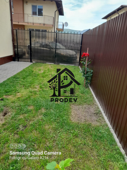 Duplex 4 camere 108 mp utili si teren liber 110 mp 2 parcari in zona Terra