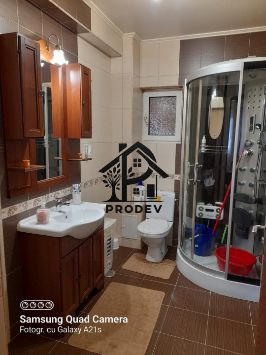 Duplex 4 camere 108 mp utili si teren liber 110 mp 2 parcari in zona Terra