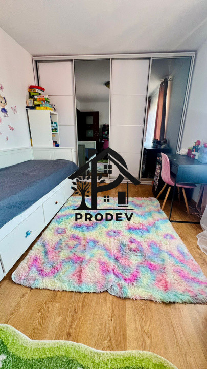 Apartament de 3 camere, garaj individual si boxa incluse in pret zona Teilor