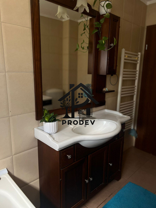Apartament de 3 camere, garaj individual si boxa incluse in pret zona Teilor