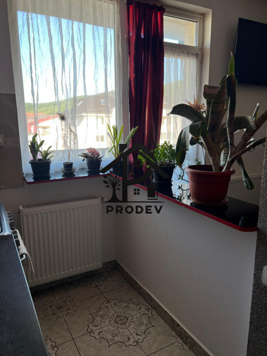 Apartament de 3 camere si parcare inclusa pe strada Cetatii
