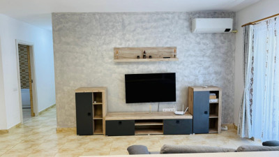 Apartament modern, 2 camere, etaj 1, zona Teilor!