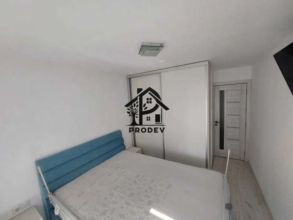 Apartament de 3 camere 60 mp utili si 2 parcari etajul 1 zona Cetatii