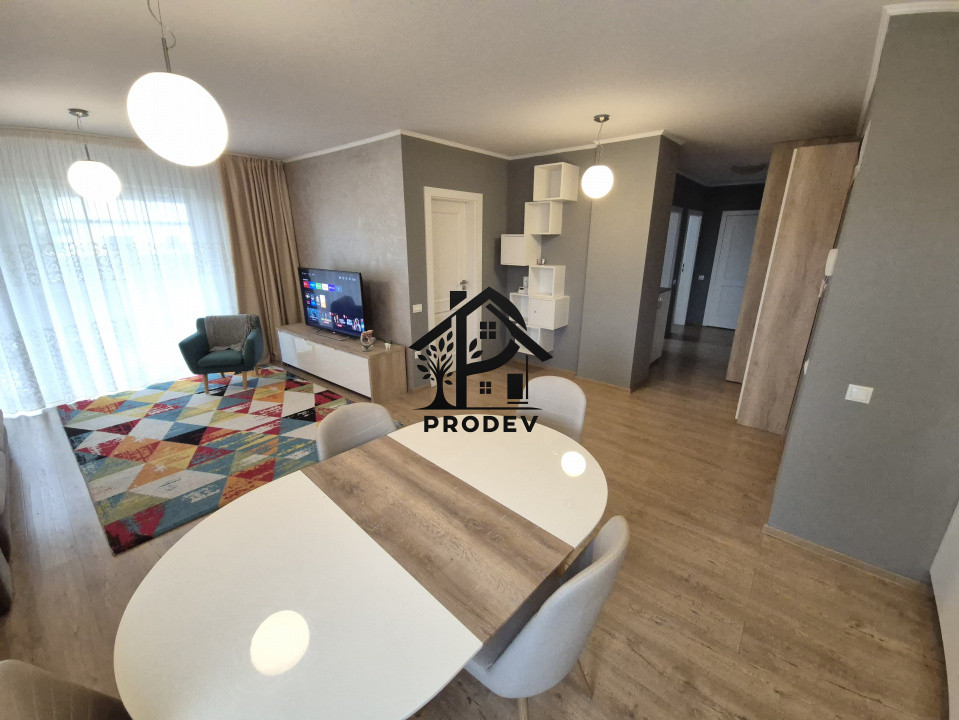Apartament 3 camere, 80mp, garaj, panorama, zona PLATINIA/USAMV