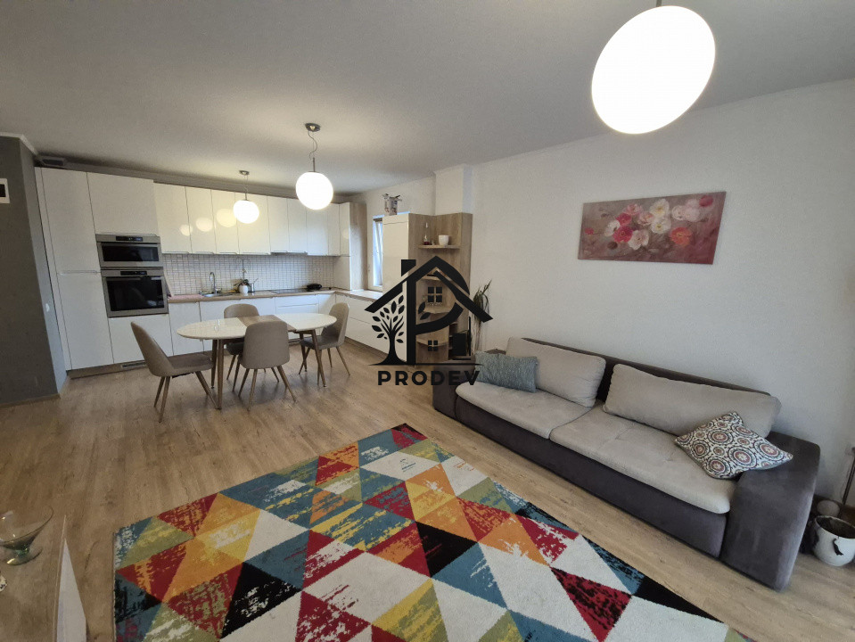 Apartament 3 camere, 80mp, garaj, panorama, zona PLATINIA/USAMV