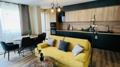 Apartament ultrafinisat 3 camere, terasa 10 mp cu priveliste zona Stejarului