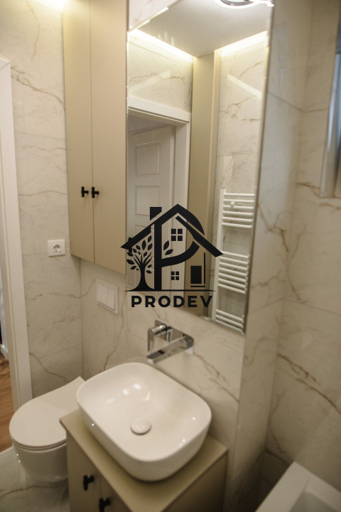 Apartament de lux cu 4 camere decomandat etaj intermediar zona Big Manastur