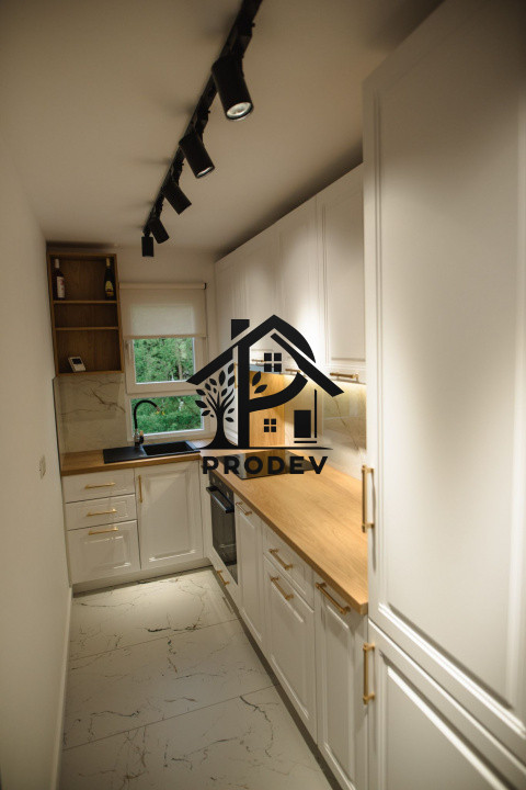 Apartament de lux cu 4 camere decomandat etaj intermediar zona Big Manastur