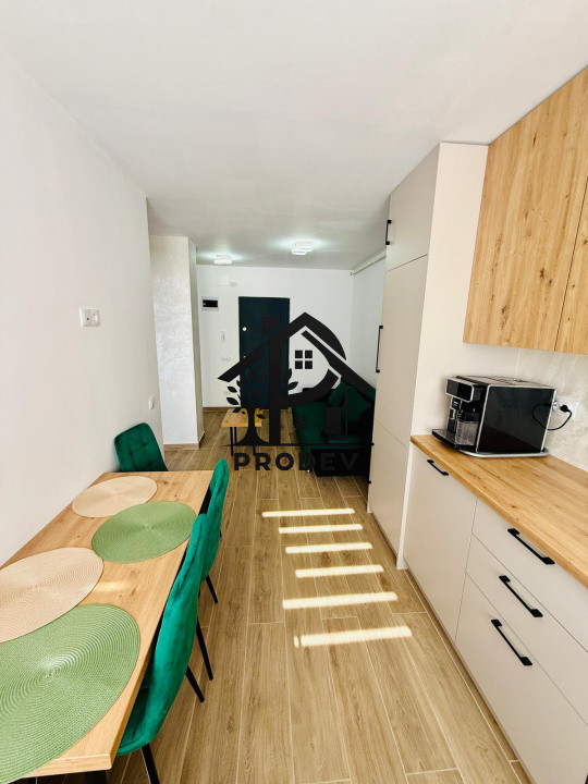 Apartament, 3 camere, paracare, strada Tineretului, Floresti!