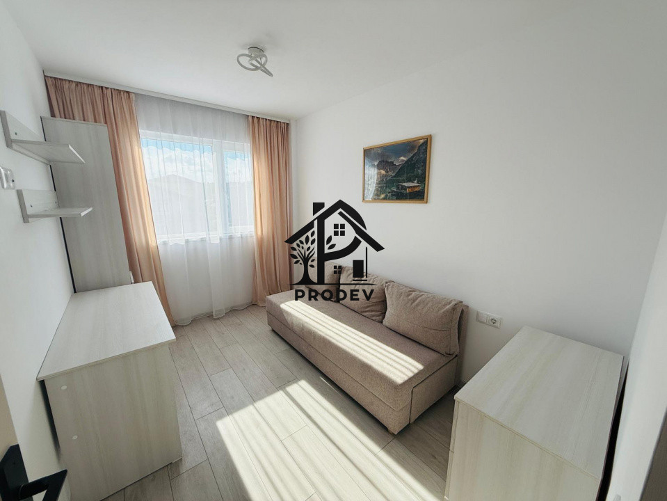 Apartament, 3 camere, paracare, strada Tineretului, Floresti!
