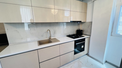 Apartament de 3 camere 61 mp etajul 1 in zona Terra