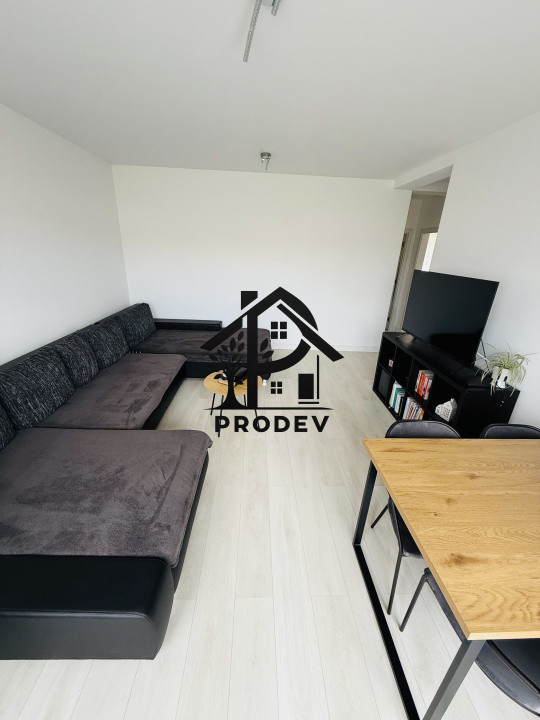 Apartament 3 camere decomandat 68 mp utili plus balcon strada Teilor