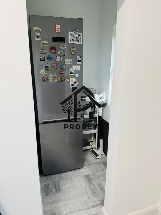 Apartament 3 camere decomandat 68 mp utili plus balcon strada Teilor