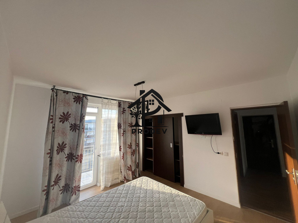 Apartament de 3 camere 66 mp si 8 mp balcon etaj intermediar Eroilor