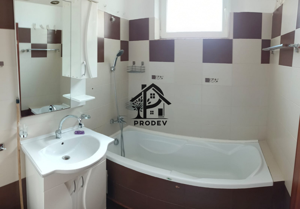 Apartament de 3 camere decomandat 66 mp etaj intermediar parcare Tineretului