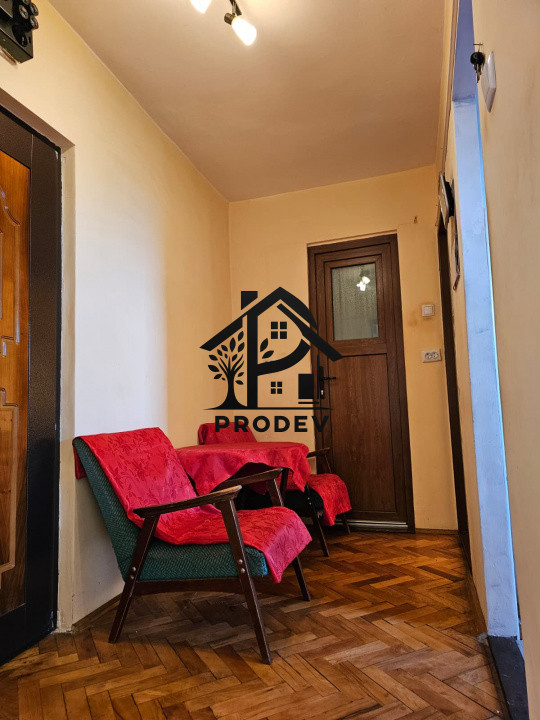 Apartament 2 camere 40 mp plus balcon etaj intermediar zona Bucium