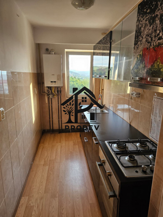 Apartament 2 camere 40 mp plus balcon etaj intermediar zona Bucium