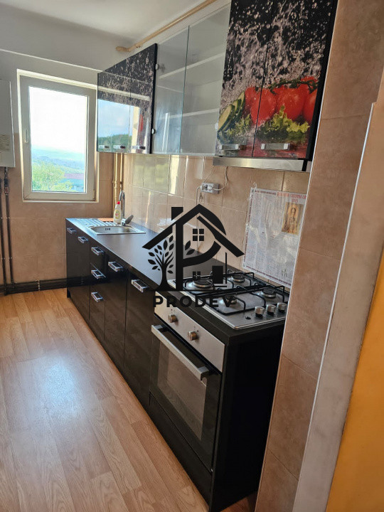 Apartament 2 camere 40 mp plus balcon etaj intermediar zona Bucium