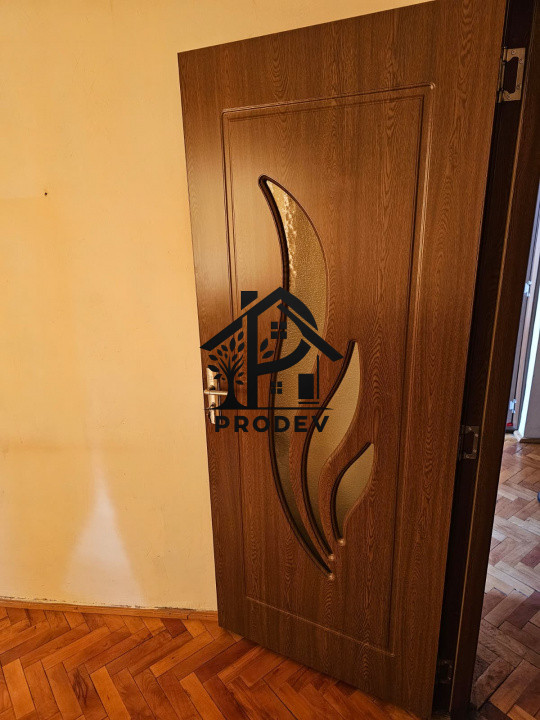 Apartament 2 camere 40 mp plus balcon etaj intermediar zona Bucium