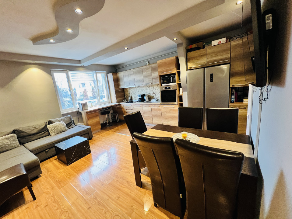 Apartament de 3 camere, mobilat utilat la cheie pe strada Cetatii