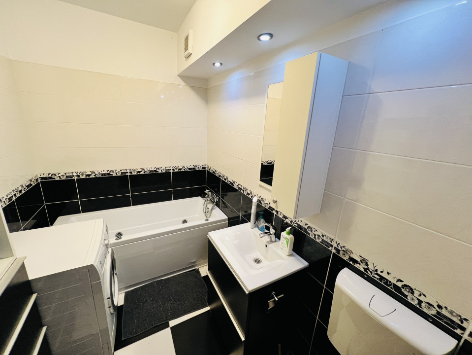 Apartament de 3 camere, mobilat utilat la cheie pe strada Cetatii