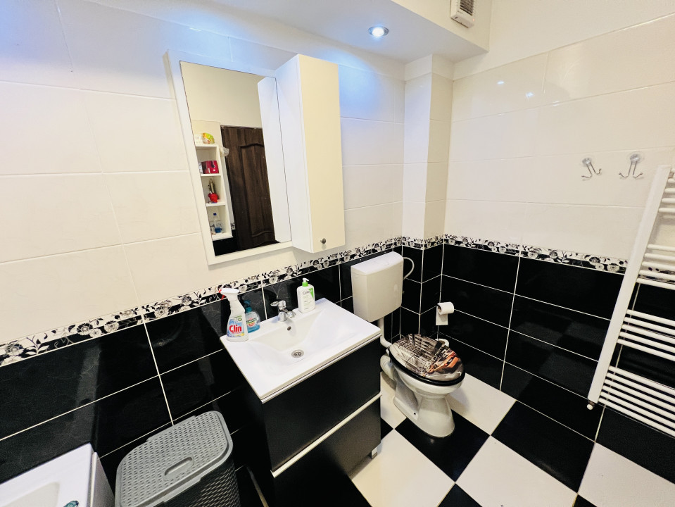 Apartament de 3 camere, mobilat utilat la cheie pe strada Cetatii