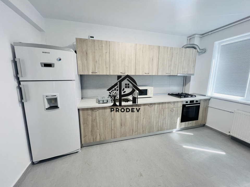 Apartament de 3 camere 61 mp utili, etaj intermediar zona Teilor