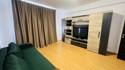 Apartament de 3 camere 61 mp utili, etaj intermediar zona Teilor
