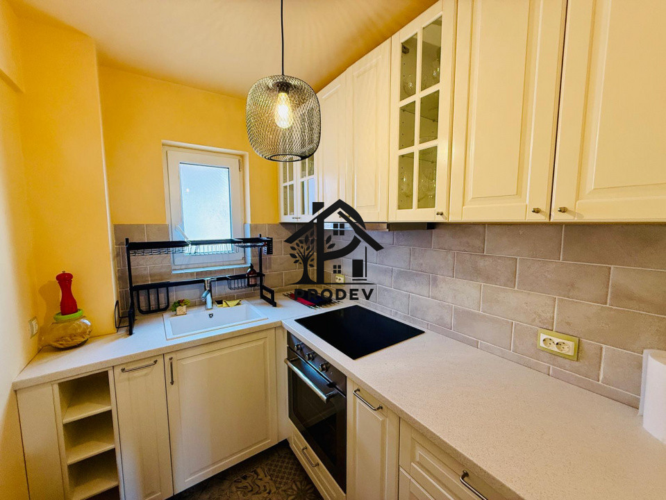 Apartament 3 camere, 60mp, zona Muzeul Apei, Floresti!