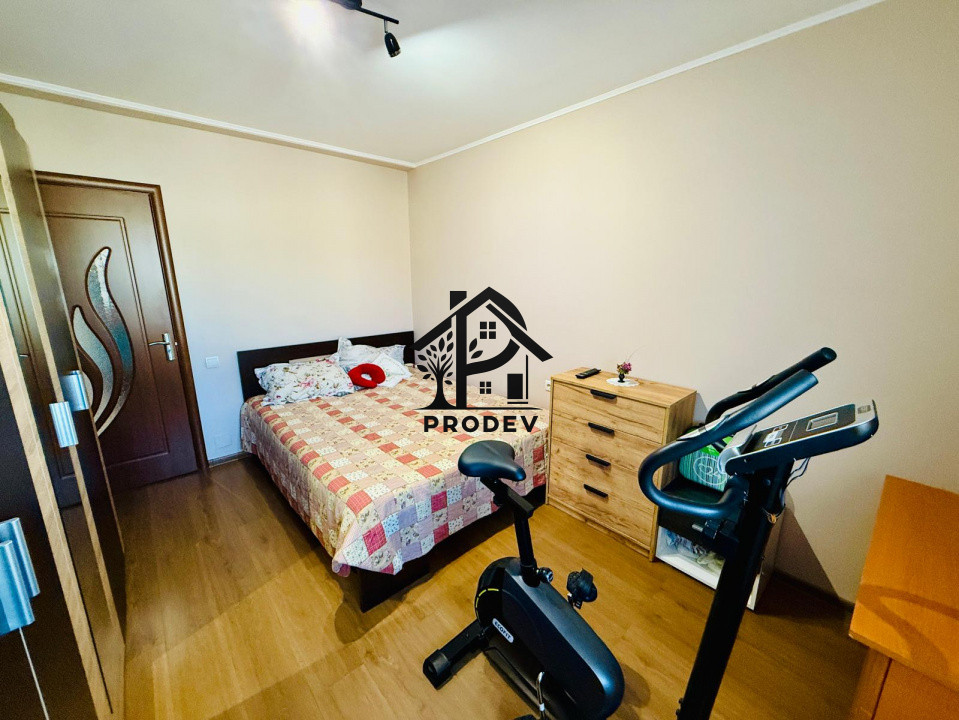 Apartament 3 camere, decomandat, parcare inclusa, strada Cetatii, Floresti!