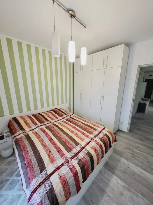 Apartament de 3 camere si doua balcoane etajul 1 parcare inclusa in zona Vivo