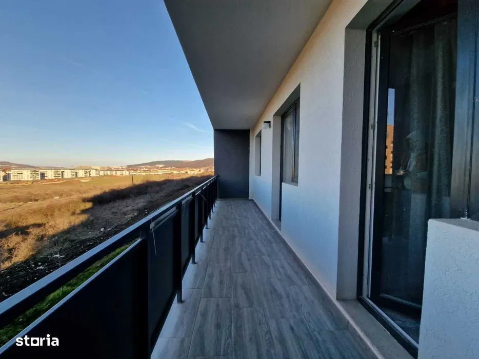 Apartament de 3 camere de 62 mp si terasa 12 mp in zona Sesul de sus
