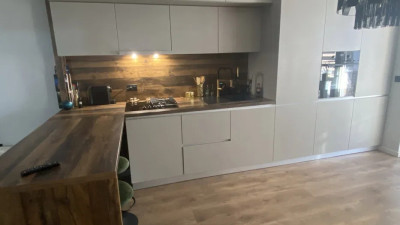 Apartament 2 camere, etaj intermediar zona BMW