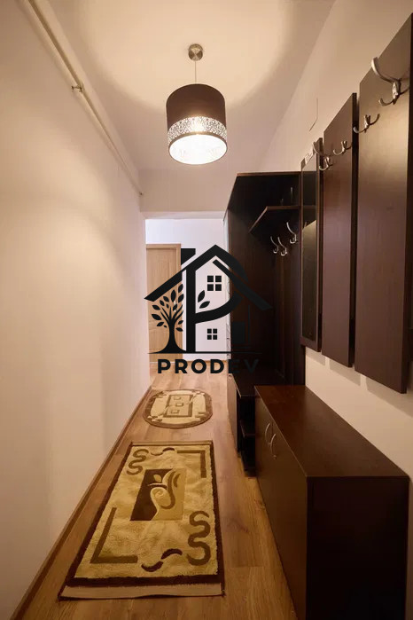 Apartament de 3 camere 67 mp cu parcare inclusa zona Florilor