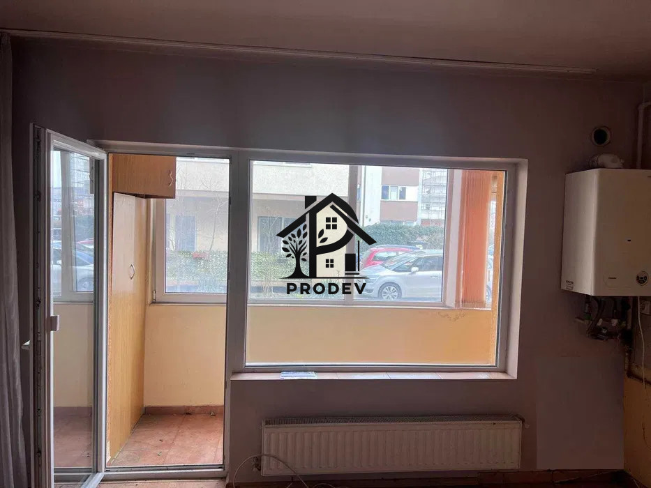 Apartament 2 camere plus balcon strada Eroilor