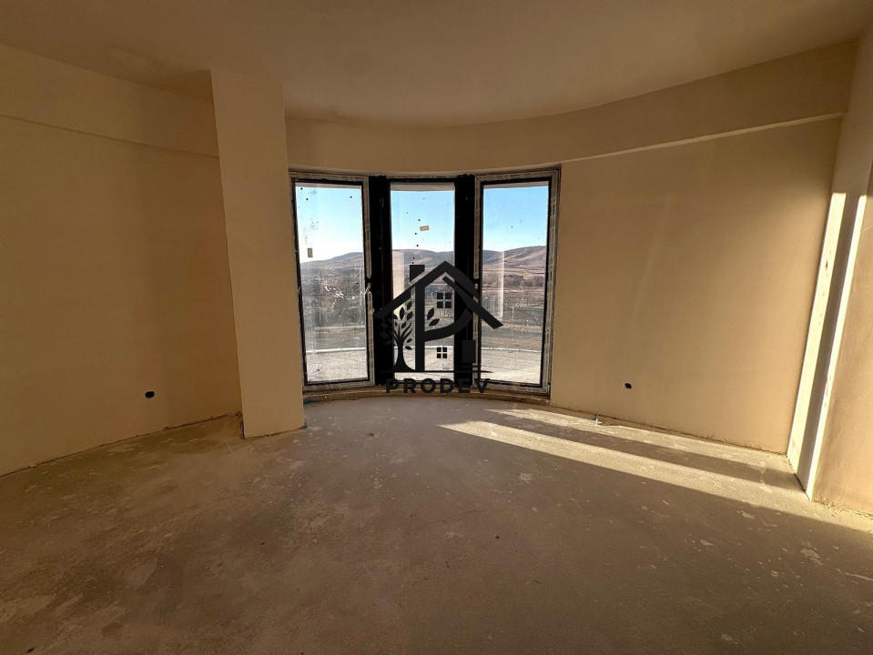 Apartament 3 camere, 71mp, terasa 30mp, parcare subterana! comision 0%!